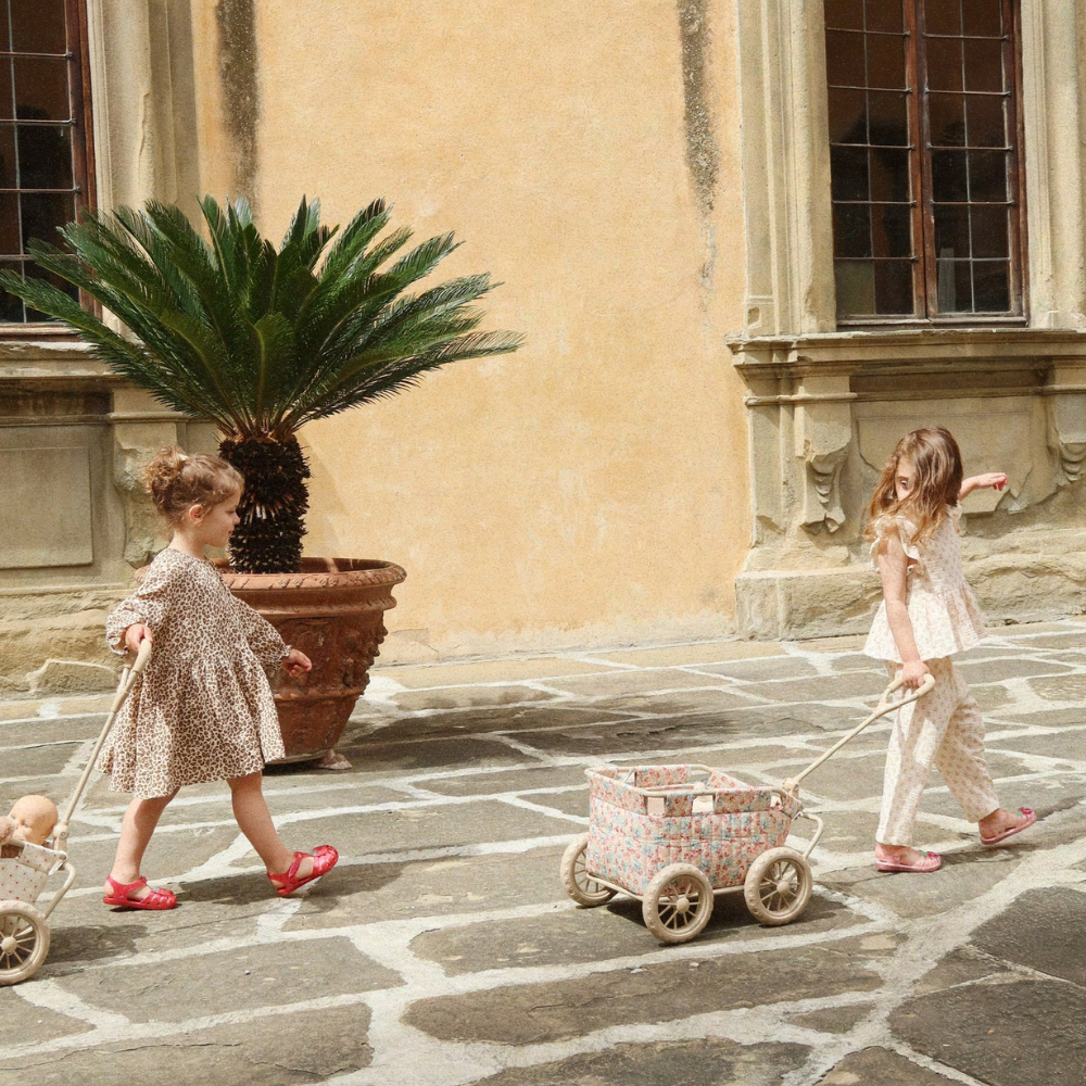 Konges Slojd Wagonik dla lalek Mirage