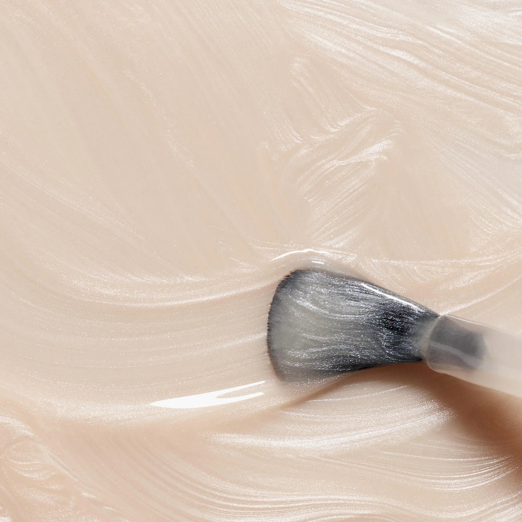 Manucurist Lakier do paznokci z serii Green™ Pearlescent