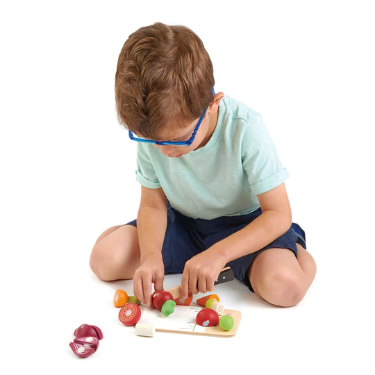 Tender Leaf Toys Drewniana deska z warzywami do krojenia Mini Chef