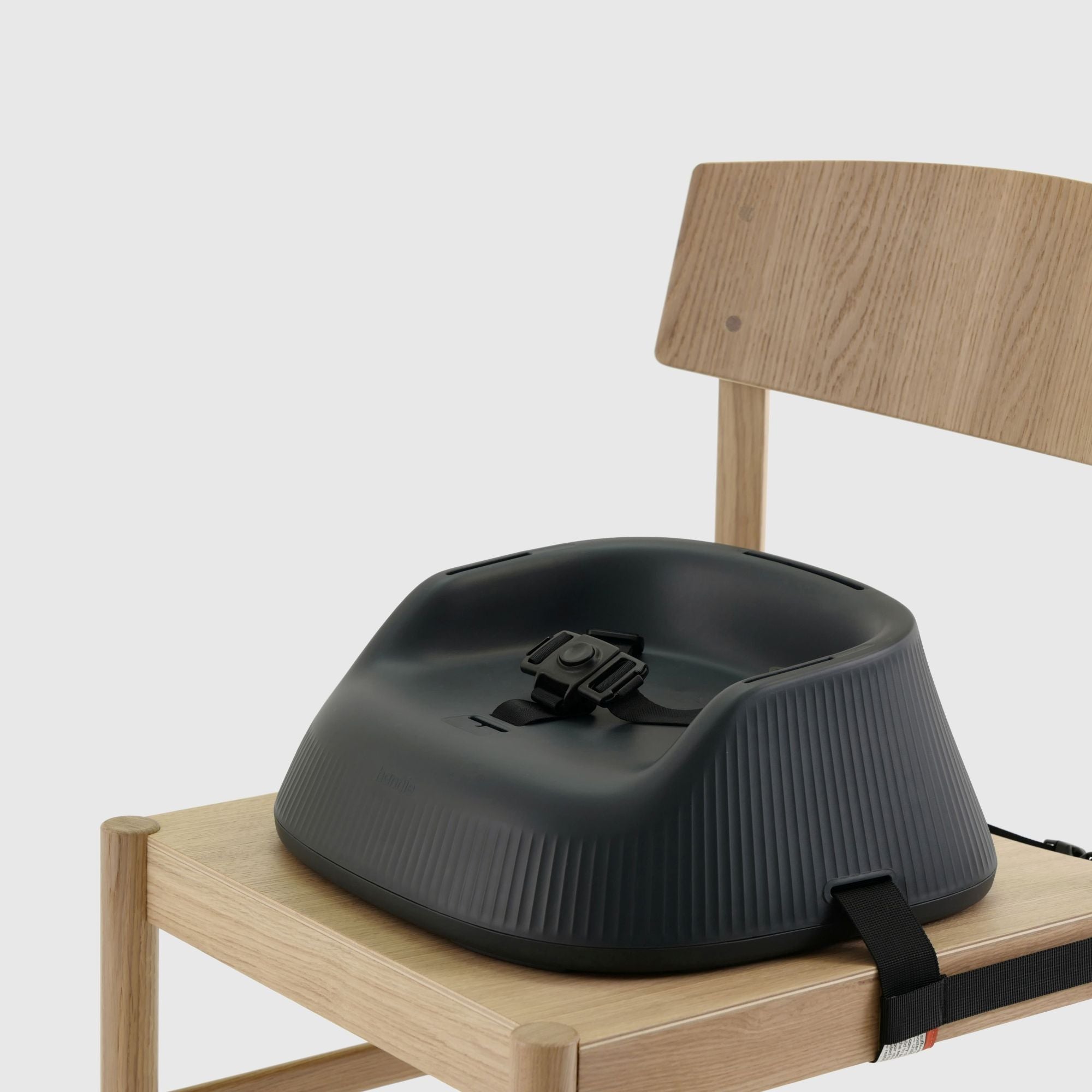 Hannie Przenośne krzesełko do karmienia Charcoal Black