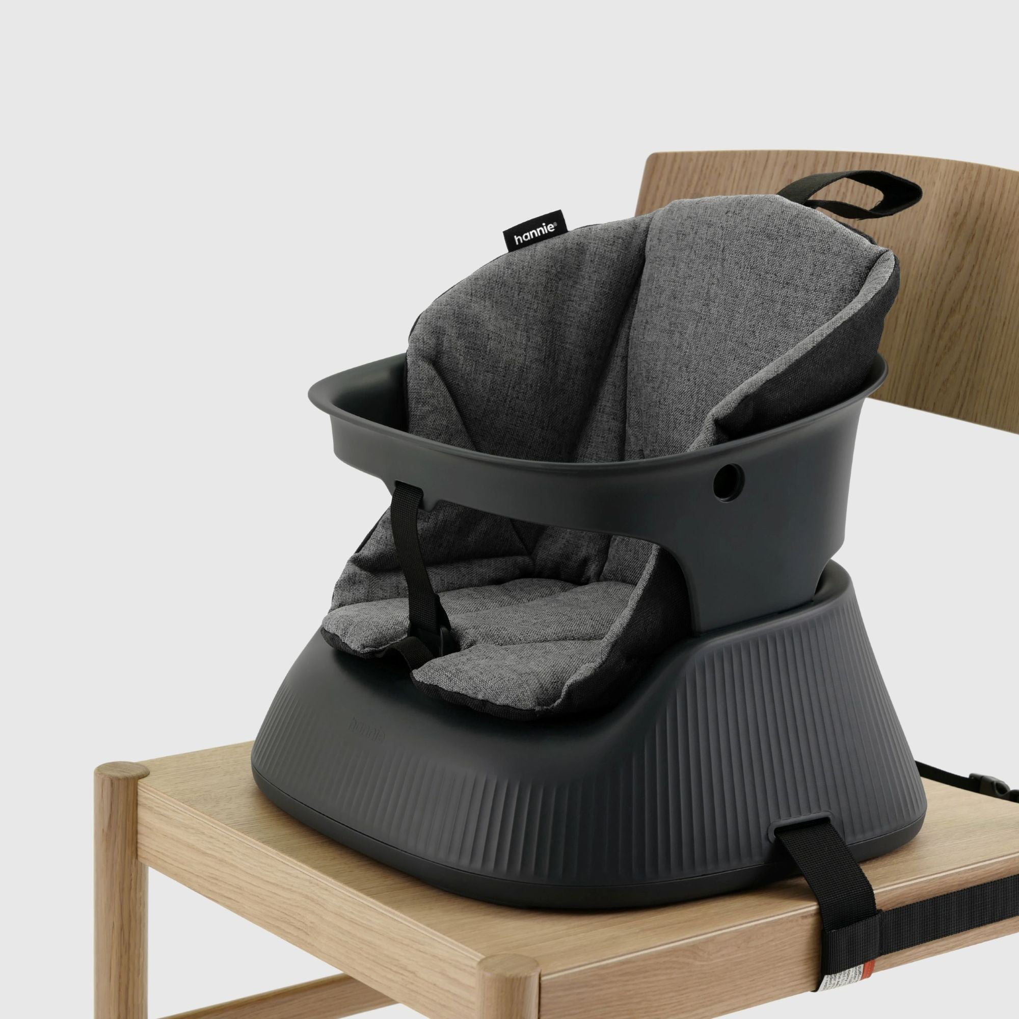 Hannie Przenośne krzesełko do karmienia Charcoal Black