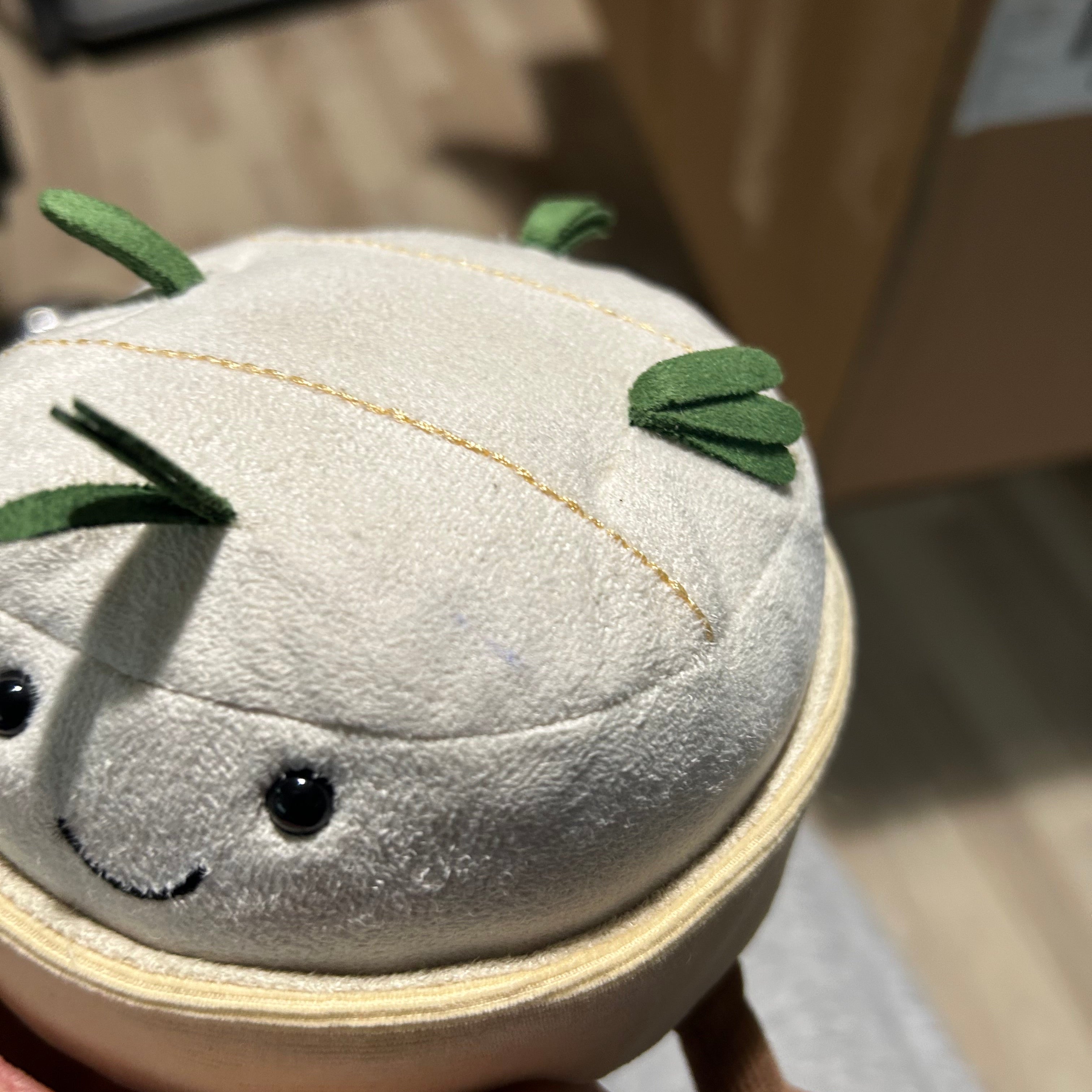 SKAZA Jellycat Maskotka Wesoły Camembert 13 cm