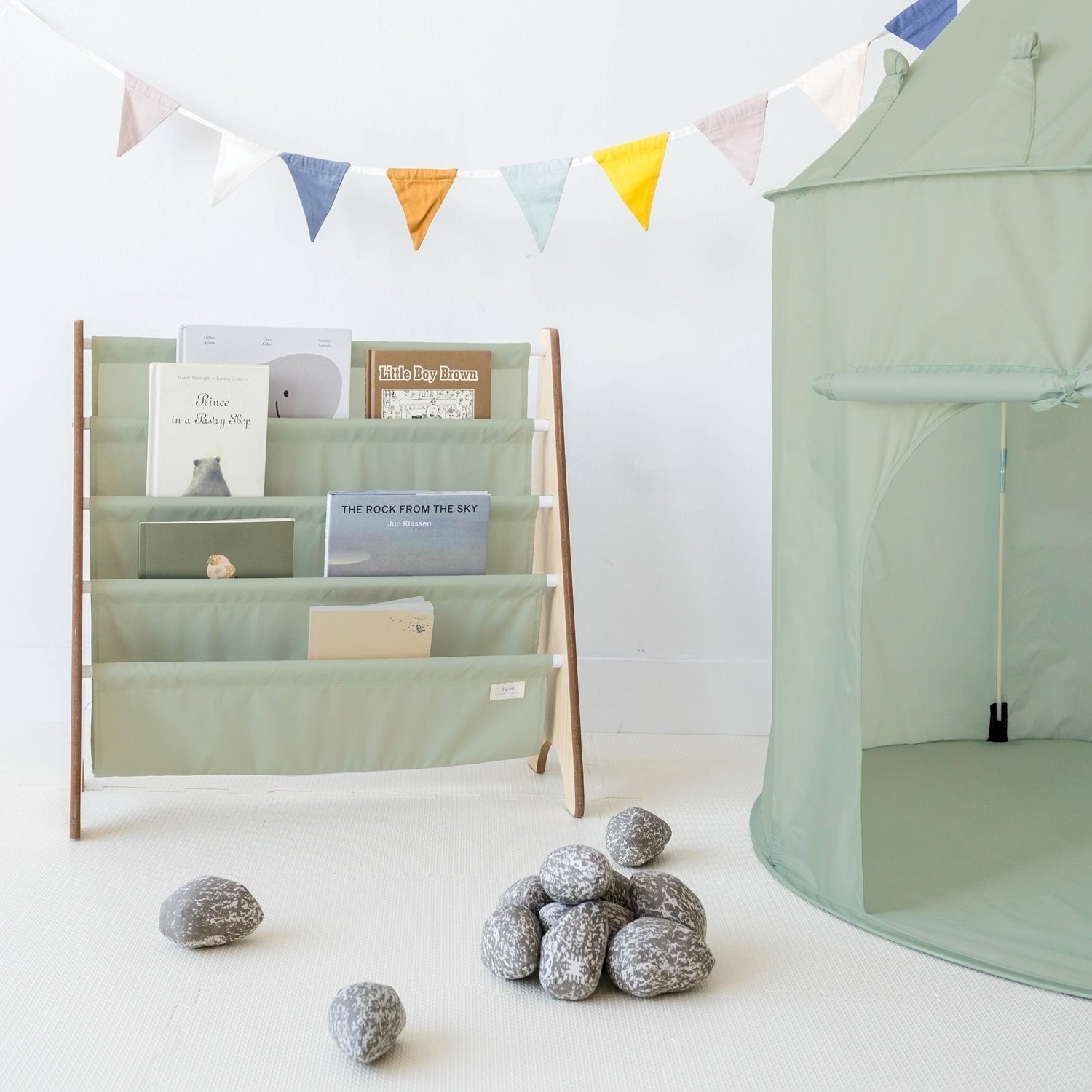 3 Sprouts Stojak na książki dla dzieci Recycled Solid Green