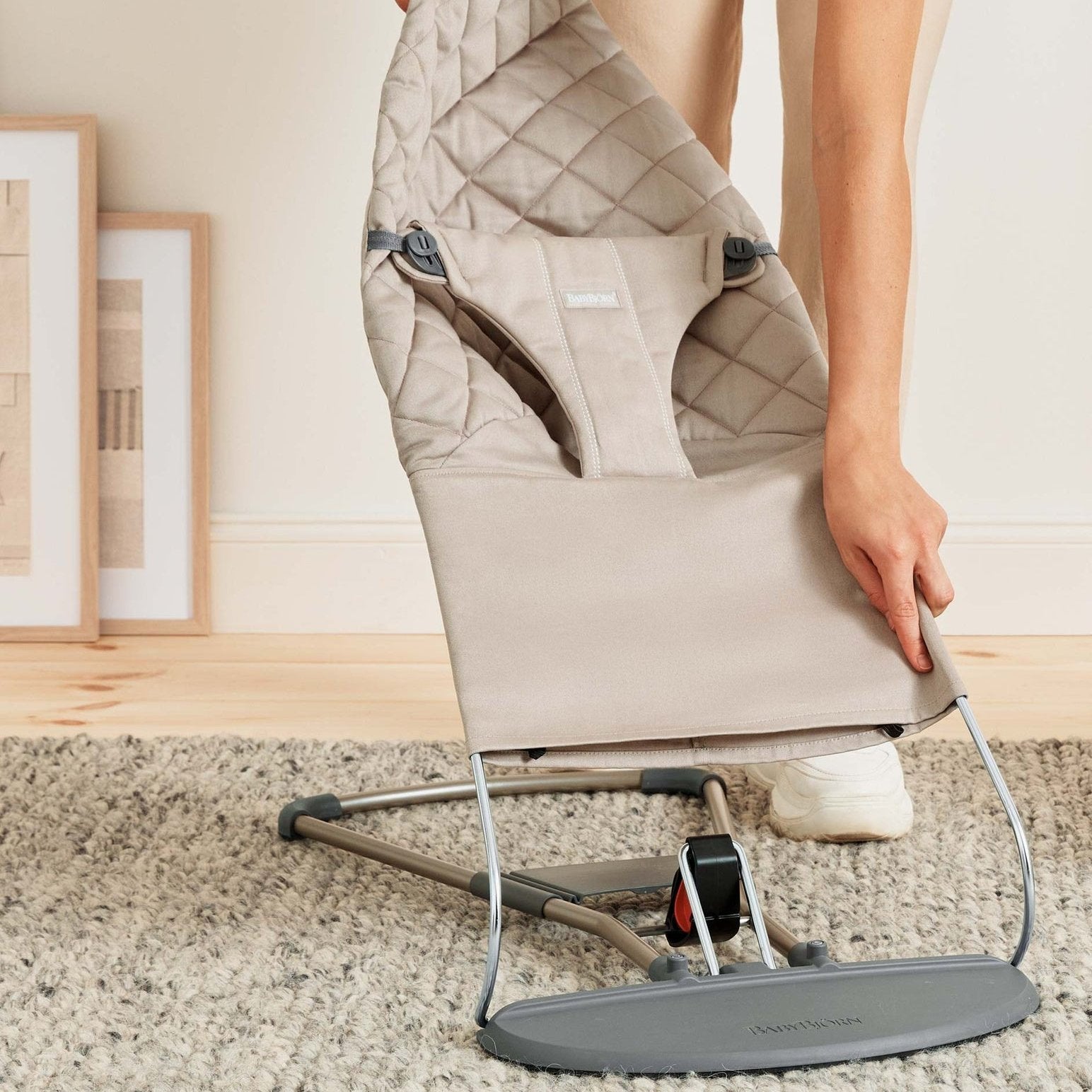 Babybjorn Leżaczek dla niemowlaka Bliss Woven Piaskowoszary zabawka