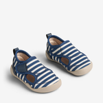 Wheat buciki plażowe dziecięce Swirl indigo stripe