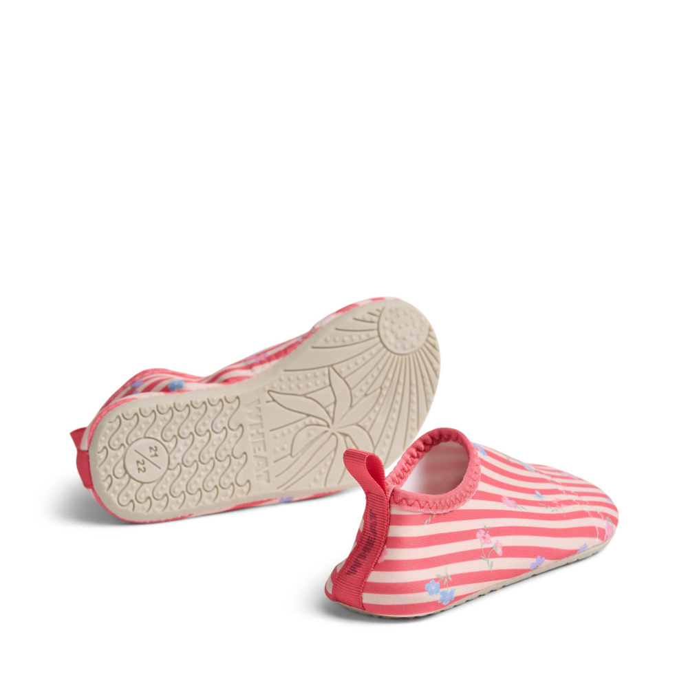 Wheat buty do wody dla dzieci Dolphin red stripe flowers