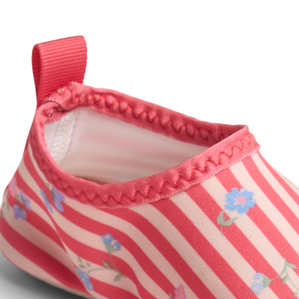 Wheat buty do wody dla dzieci Dolphin red stripe flowers