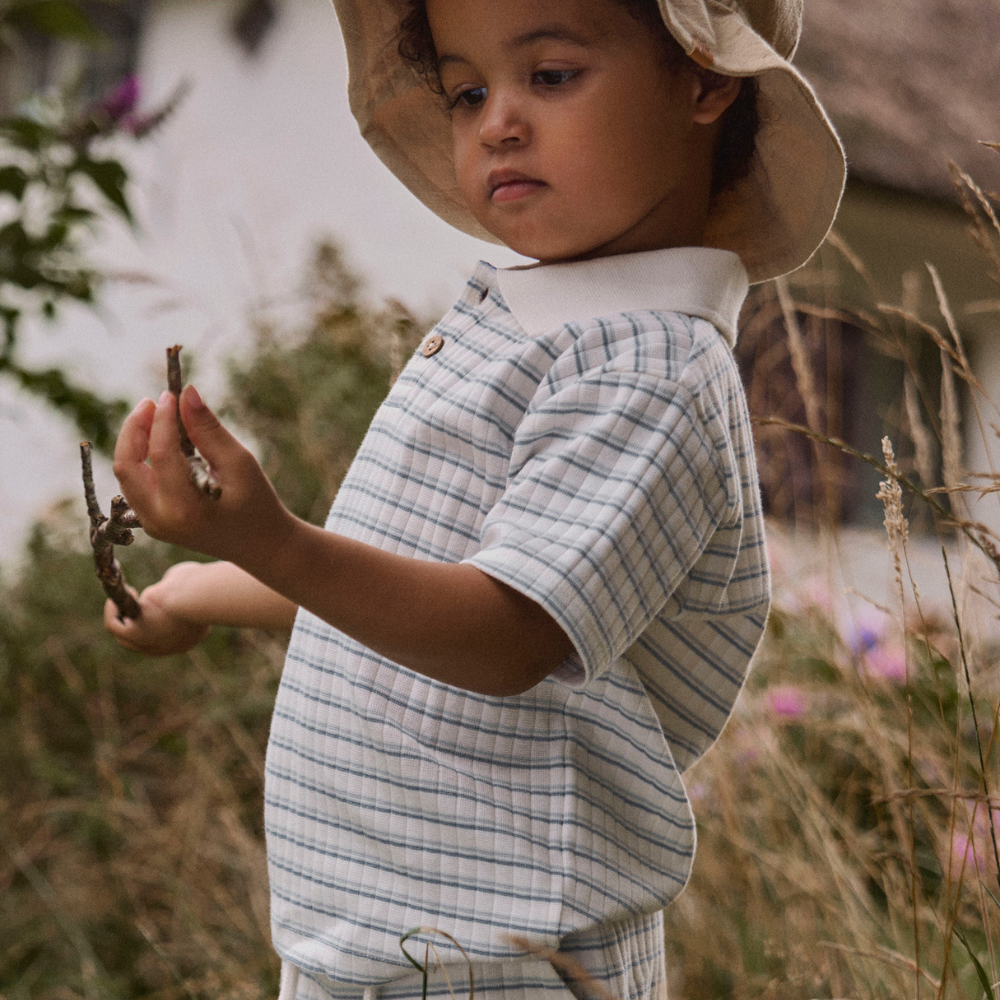 Lil' Atelier koszulka polo dziecięca Loose Coconut Milk Dusty Blue NMMHALDUR