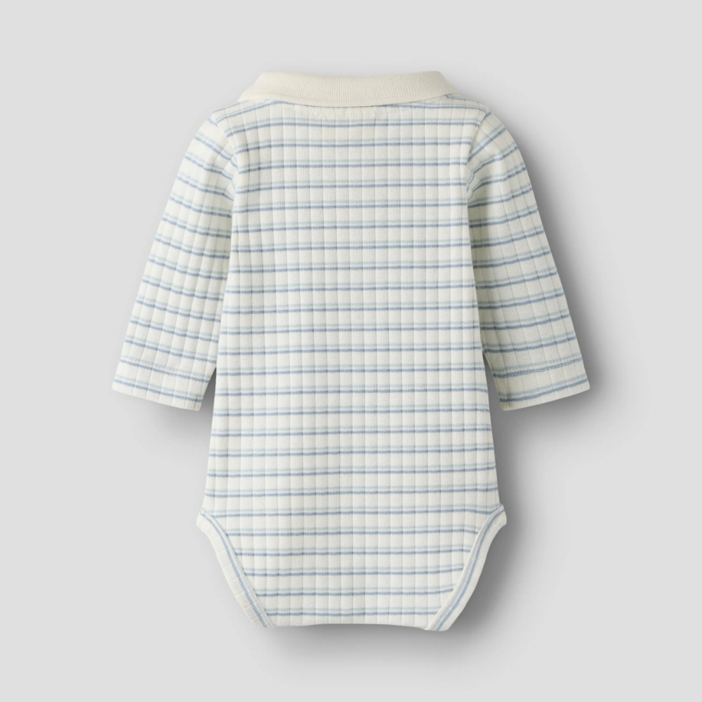 Lil' Atelier body z kołnierzykiem polo Slim Coconut Milk Dusty Blue NBMHALDUR