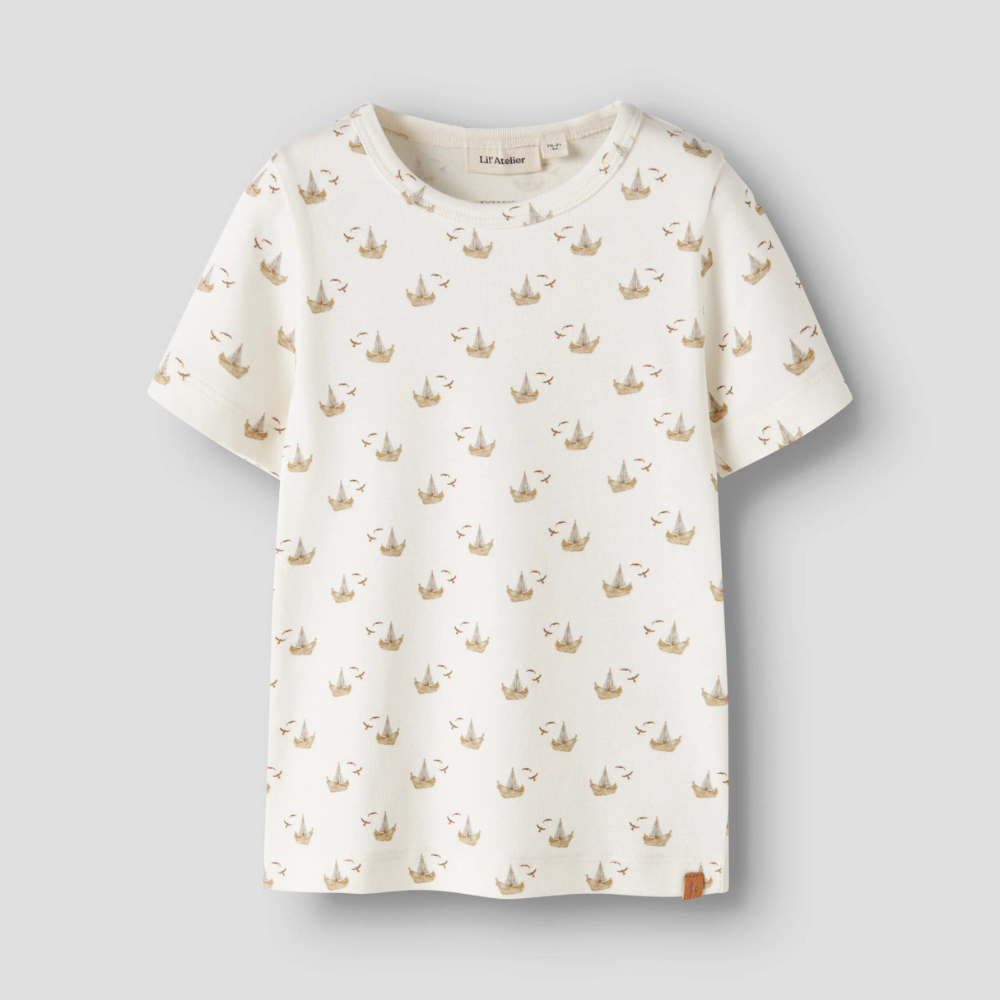 Lil' Atelier dziecięca Koszulka z krótkim rękawem Sor Slim Top Coconut Milk Boat NMMGAYO
