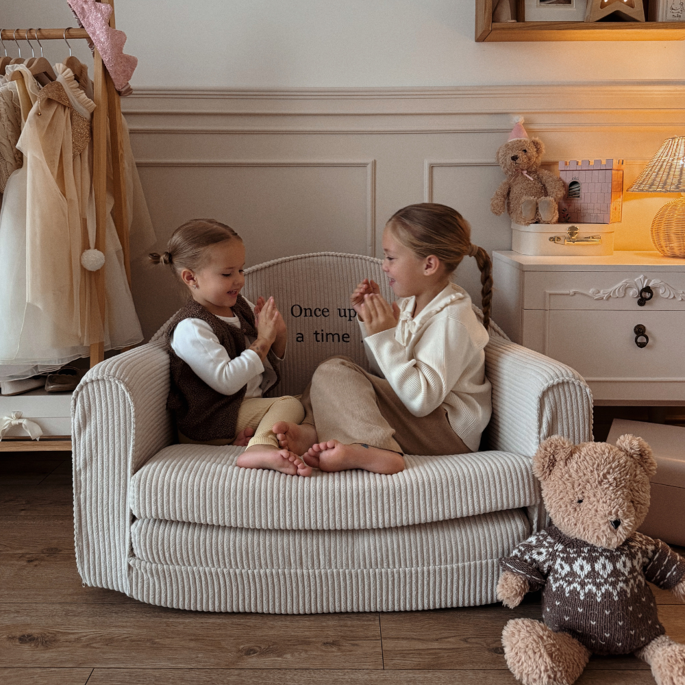 Muzpony Sztruksowa rozkładana mini sofa dziecięca Off White - Personalizacja