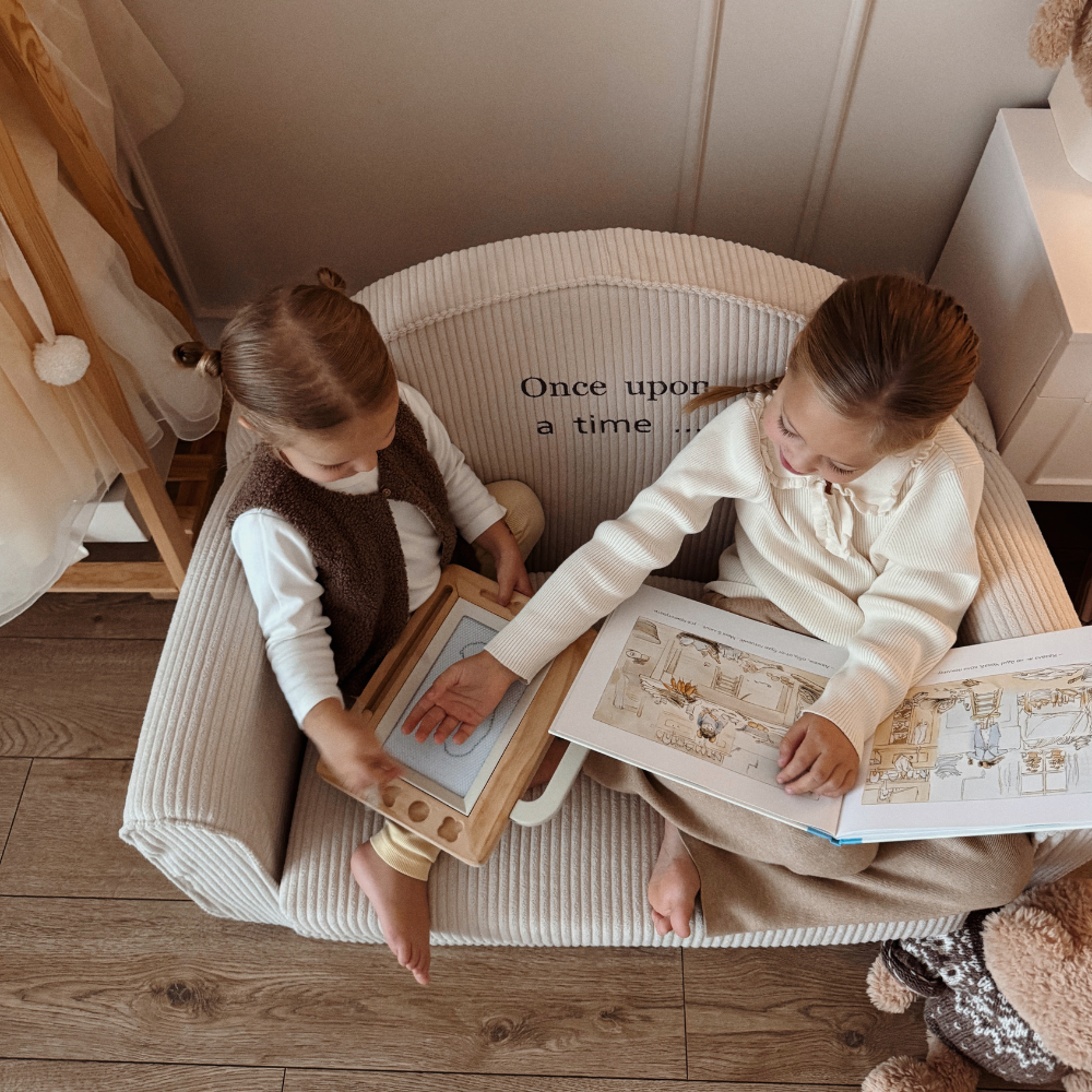 Muzpony Sztruksowa rozkładana mini sofa dziecięca Off White - Personalizacja