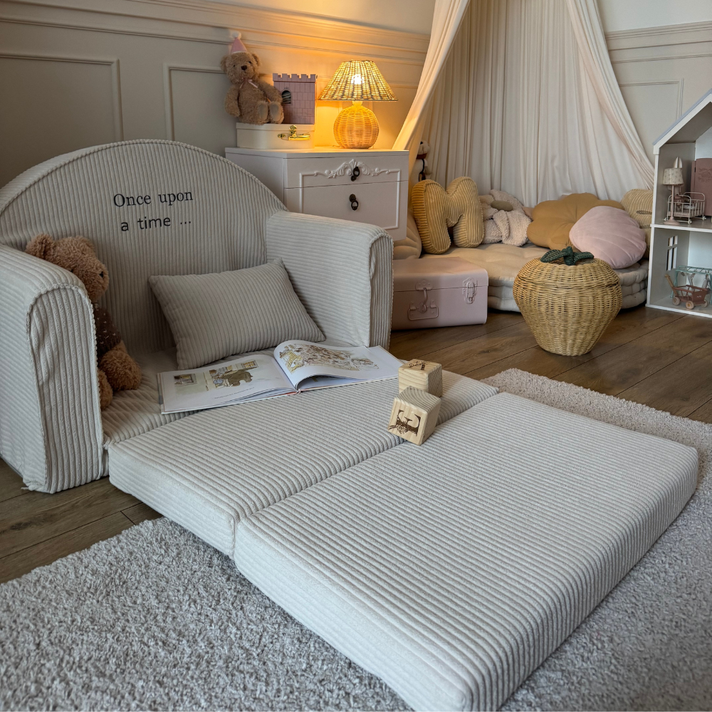 Muzpony Sztruksowa rozkładana mini sofa dziecięca Off White - Personalizacja