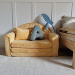 Muzpony Sztruksowa rozkładana mini sofa dziecięca Sandy Yellow