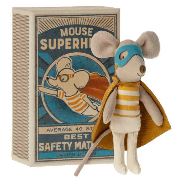 Maileg maskotka mysz superbohater w pudłeku po zapałkach