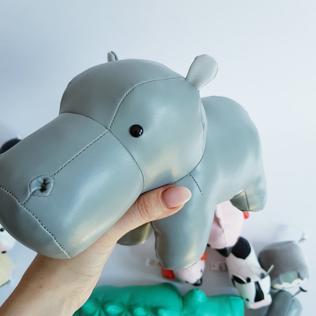 Little Big Friends Przytulanka i pozytywka Hipopotam Sam - 4kidspoint.pl