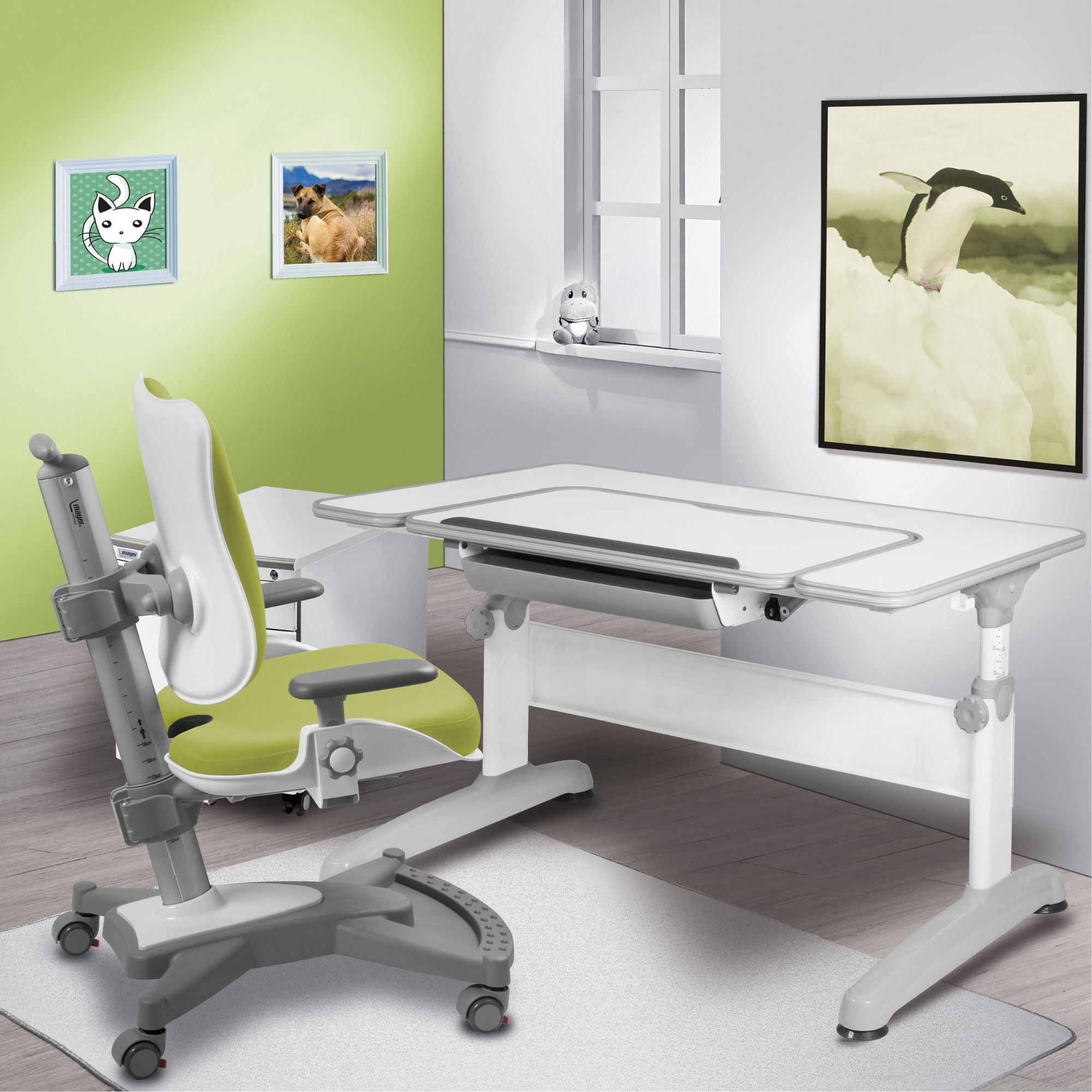 Mayer Ergonomiczne krzesło rosnące z dzieckiem MyChamp zielone kółka