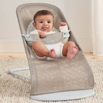 BABYBJORN Leżaczek dla niemowlaka BALANCE SOFT MESH Szary Beż/Biały