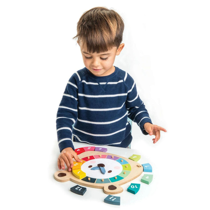 Tender Leaf Toys Drewniana zabawka edukacyjna Kolorowy zegar Miś