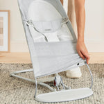 BABYBJORN Leżaczek dla niemowlaka BALANCE SOFT MESH Szary/Biały