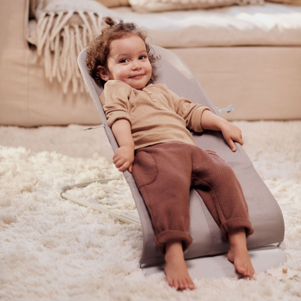 BABYBJORN Leżaczek dla niemowlaka BLISS COTTON Petal Quilt Piaskowy Szary