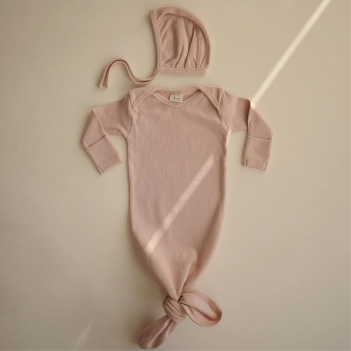 Mushie Pajacyk niemowlęcy wiązany 0-3 m Blush