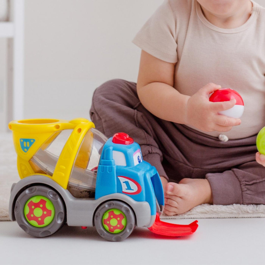 Dumel Discovery Interaktywna zabawka autko dla dzieci Benio betoniarka