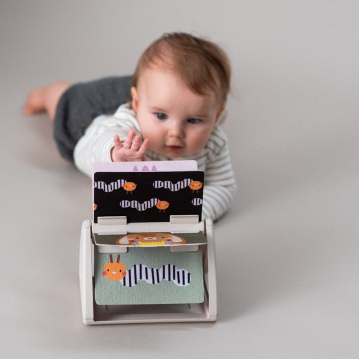 Taf toys Książeczka dla niemowląt obracająca się Tummy-Time