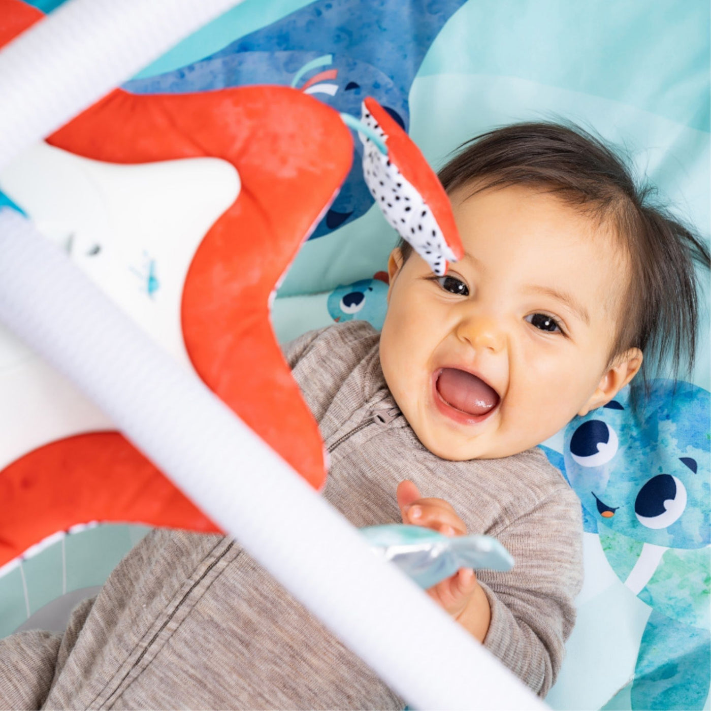 Tiny Love Mata Edukacyjna z Pałąkami Skarby Oceanu - 4kidspoint.pl
