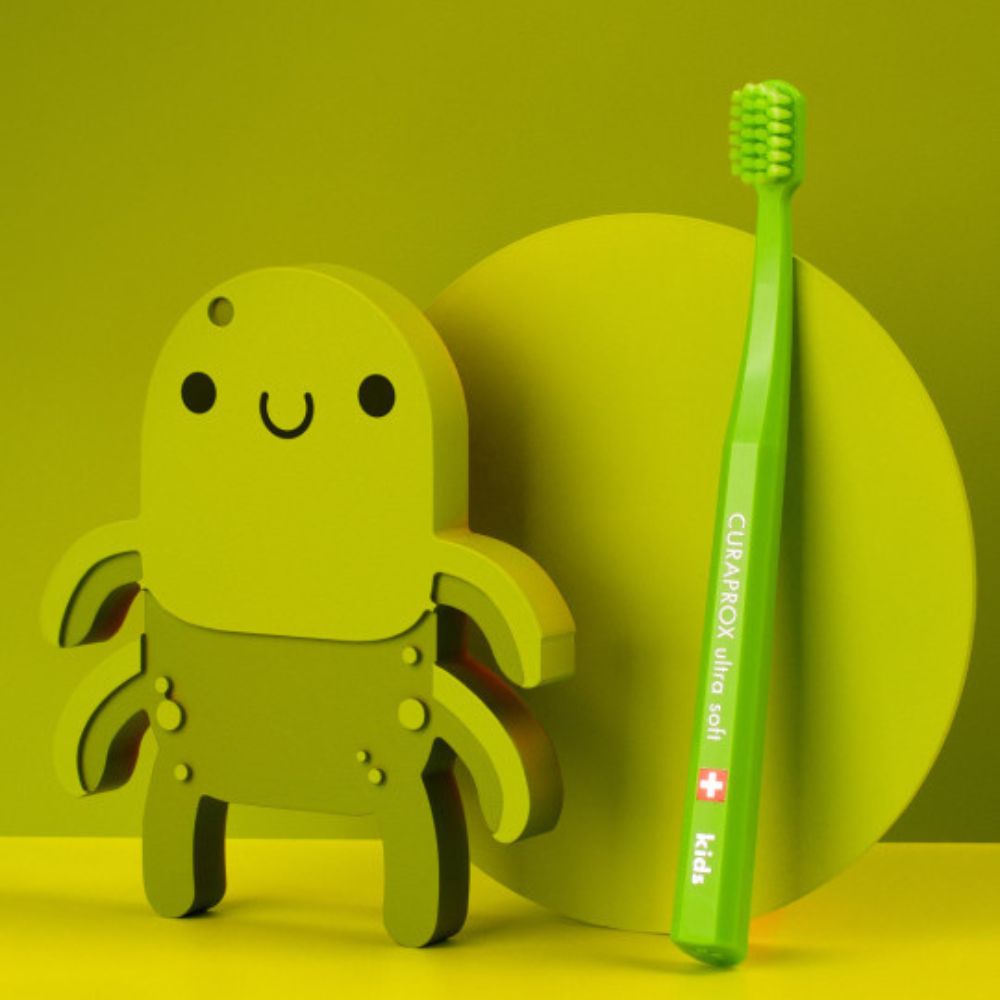 Curaprox Kids Szczoteczka dla dziecka ultra soft zielona 4+