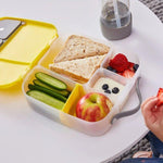 B.box Lunchbox Strawberry Shake różowy - 4kidspoint.pl