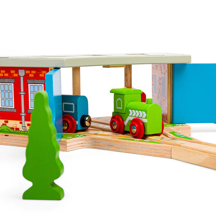 Bigjigs Toys Parowozownia Dla Trzech Lokomotyw