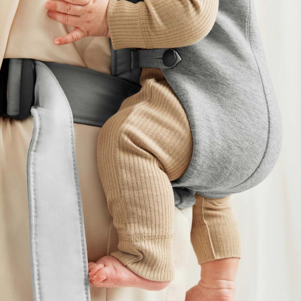 BABYBJORN nosidełko dla niemowlaka MINI 3D Jersey Light grey