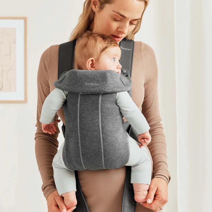 BABYBJORN nosidełko dla niemowlaka MINI 3D Jersey Dark grey
