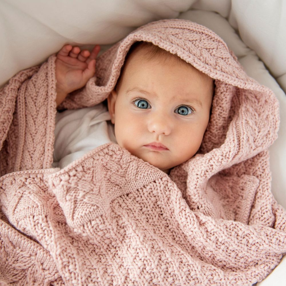 LullaLove Kocyk z wełny merino Pudrowe ciasteczko