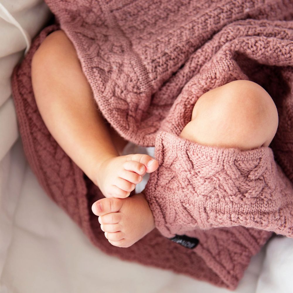 LullaLove Kocyk z wełny merino Ciasteczko Piwonia