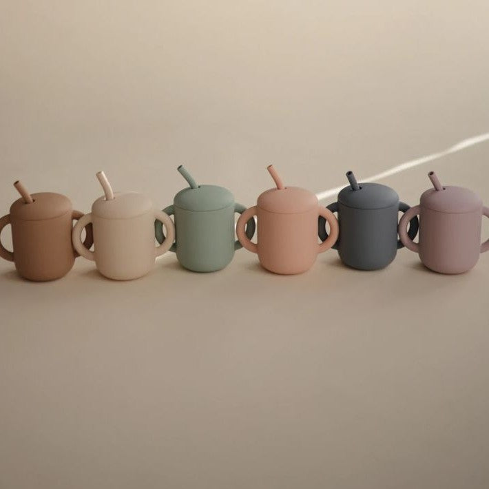 Mushie Silikonowy Kubek ze Słomką Blush
