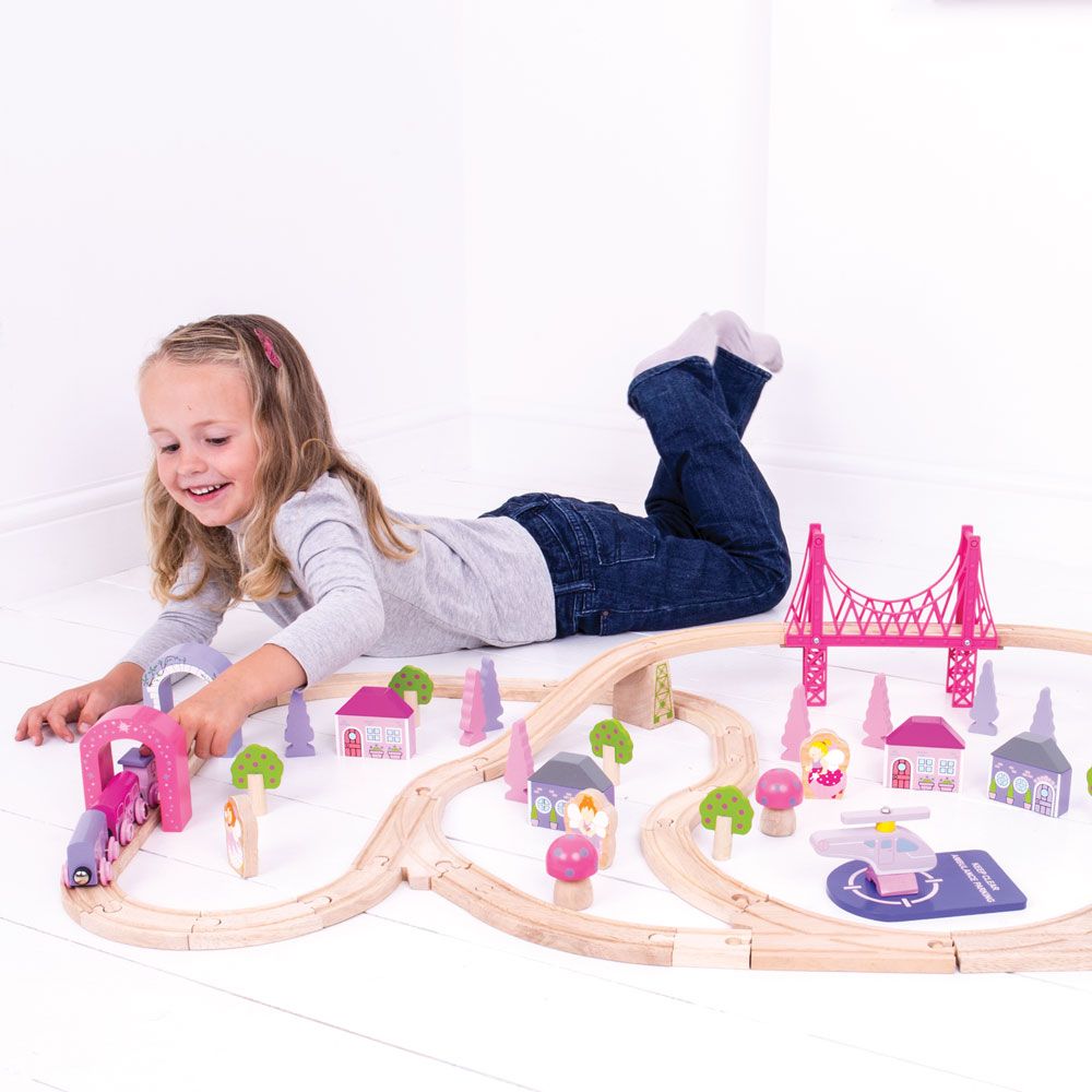 Bigjigs Toys Kolejka dla dzieci różowe miasteczko - 4kidspoint.pl