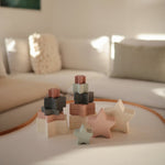 Mushie Piramidka sensoryczna Nesting Star - 4kidspoint.pl